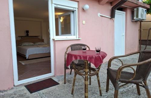 Virpazar Apartment | Apartman Pavle 2