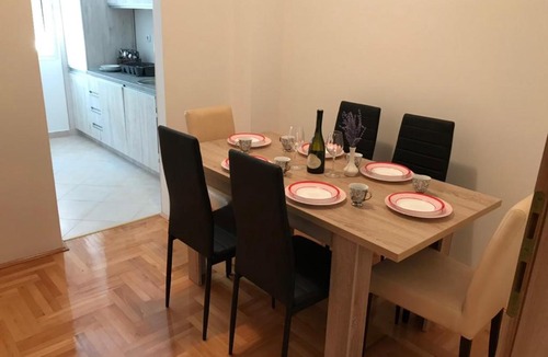 Trebesinj House | Apartman S