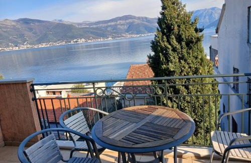 Krasici Apartment | Apartman sa bazenom