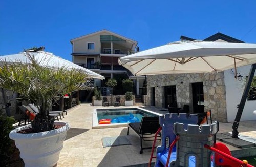 Bar House | Apartman Sara2