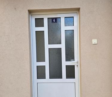 Podgorica Apartment | Apartman Tološi