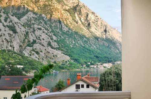Orahovac Apartment | Apartman Vujović Orahovac