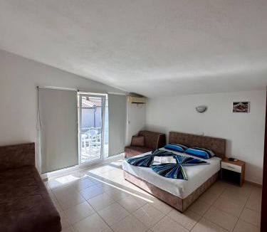 Dobra Voda Apartment | Apartmani ARIANA