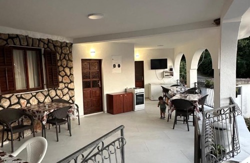 Sutomore Apartment | Apartmani Becic