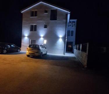 Mrcevac Apartment | Apartmani Bojana