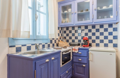 Agios Ioannis Apartment | Apartment '5' with Sea View, Wi-Fi and Air Conditioning