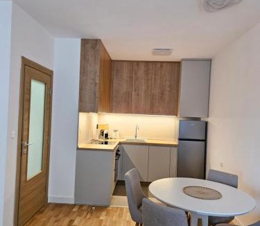 Donje Polje Apartment | Apartment Anita Cetinje 3