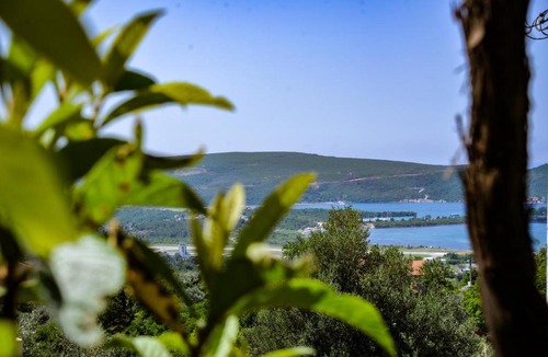 Mrcevac Apartment | Apartment Arija