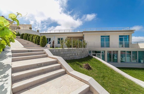 Mirac Apartment | Apartment at Eagle Eye Villa & Resort