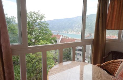 Dobrota Apartment | Apartment Bay View