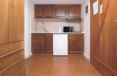 Limni Apartment | Apartment 'Corfu Club Maisonette 6' with Shared Pool, Wi-Fi and Air Conditioning