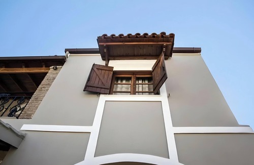Limni Apartment | Apartment 'Corfu Club Standard 1' with Shared Pool, Wi-Fi and Air Conditioning