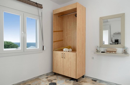 Panormos Apartment | Apartment 'Double Studio No 10' with Balcony and Wi-Fi