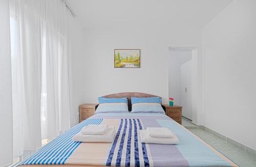 Prijevor Apartment | Apartment Dragicevic 2 with Garage
