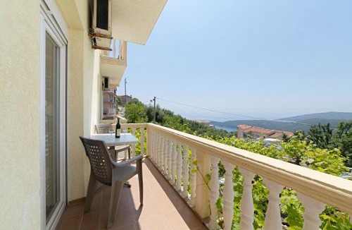 Prijevor Apartment | Apartment Dragicevic 3 with Garage