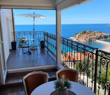 Sveti Stefan Apartment | Apartment Dzaleta
