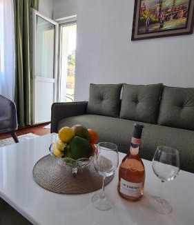 Donje Polje Apartment | Apartment Ellena