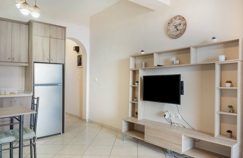 Arkasa Apartment | Apartment 'Family House Apartments Arkasa' with Sea View, Wi-Fi and Air Conditioning