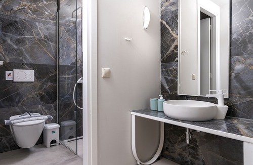 Old Town Apartment | Apartment in a neoclassical building in the heart of town