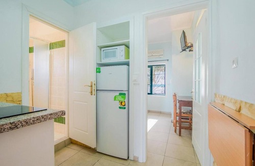 Dafnata Apartment | Apartment in Mpenitses with shared pool