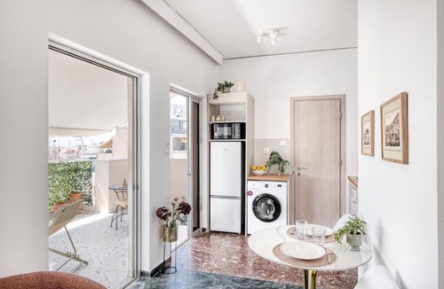 Pangrati Apartment | Apartment in Pagkrati with Acropolis View