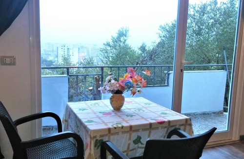 Vlore House | Apartment in villa among olive trees with free parking and self check-in 24/7.