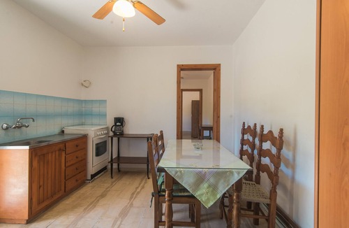 Agios Ioannis Apartment | Apartment Kwstas with Mountain View, Garden & Wi-Fi