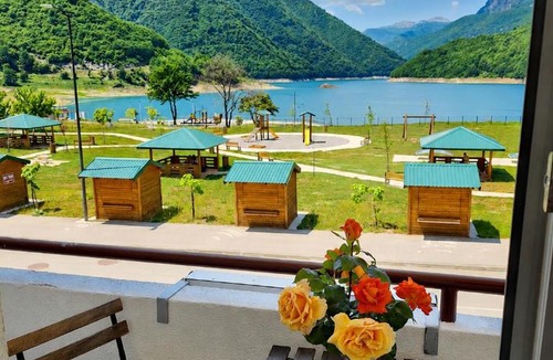 Pluzine Apartment | Apartment Lake story