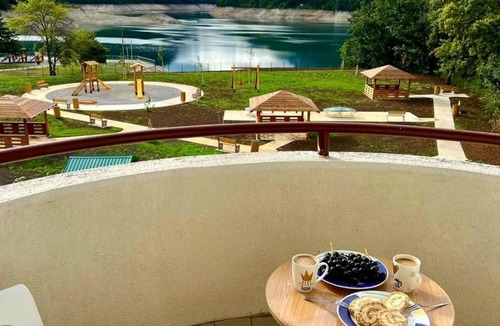 Pluzine Apartment | Apartment Lake story
