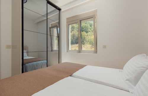 Ljuta Apartment | Apartment Ljuta with Sea View