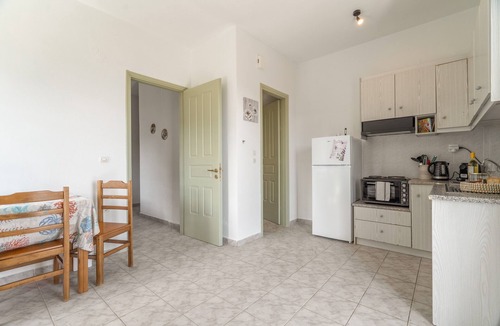 Eleios-Pronnoi Apartment | Apartment 'Maistrali First Floor 1' with Sea View, Wi-Fi and Air Conditioning