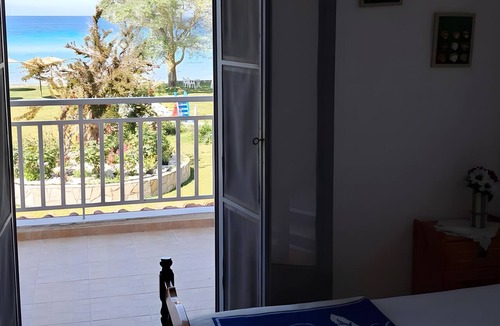 Kassandra Apartment | Apartment 'Marina's Houses By The Sea - Apt 6' with Sea View, Wi-Fi and Air Conditioning