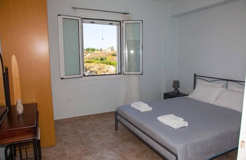 Paliki Apartment | Apartment Maspali Spiros with Sea View, Balcony & Wi-Fi