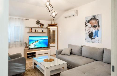 Mrcevac Apartment | Apartment MATEJA