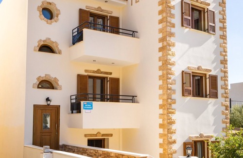 Karpathos Town Apartment | Apartment 'No 4' with Mountain View, Wi-Fi and Air Conditioning