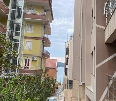 Rafajlovici Apartment | Apartment One Step From The Sea Becici