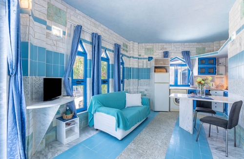 Gaios Apartment | Apartment 'Paco's Resort Superior Villa 8' with Sea View, Wi-Fi and Air Conditioning