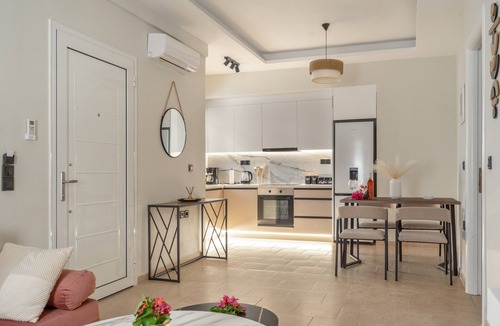 Yenion Apartment | Apartment 'Papanikolis' with Shared Terrace, Wi-Fi and Air Conditioning