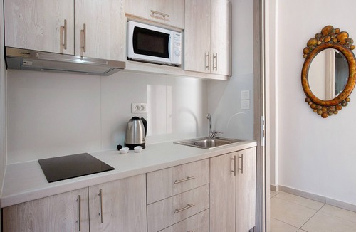 Agrilia Apartment | Apartment "Paradise Zante One Bedroom Suite" with Shared Pool & Wi-Fi