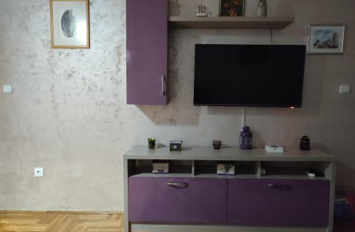 Trebesinj Apartment | Apartment Provence