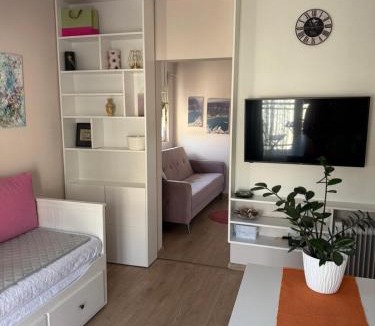Podmaine Apartment | Apartment Rose