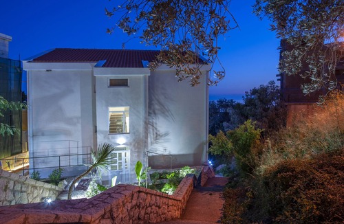 Sveti Stefan House | Apartment San Stefano