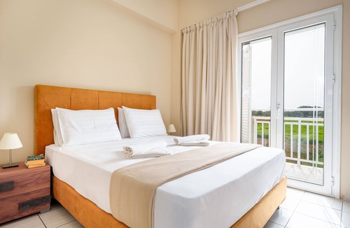 Skala Apartment | Apartment 'Solomos' with Sea View, Wi-Fi and Air Conditioning