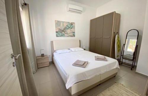Prcanj Apartment | APARTMENT SOPHIA. Sea-view luxe apartment with terrace and pool!