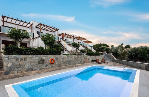 Gennadi Apartment | Apartment 'Standard No 2' with Mountain View, Wi-Fi and Air Conditioning
