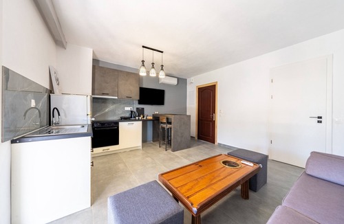 Lefkimmi Apartment | Apartment 'Starry Sky Luxury 6' with Shared Terrace, Wi-Fi and Air Conditioning