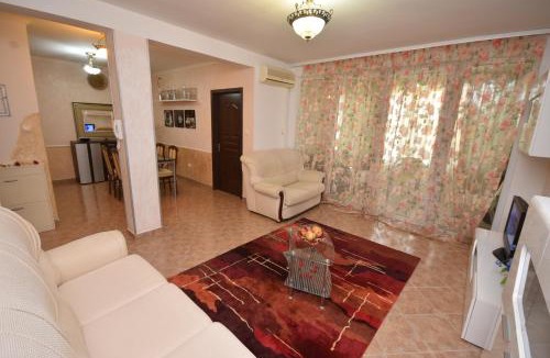 Denovici Apartment | Apartment Sun Village Goran