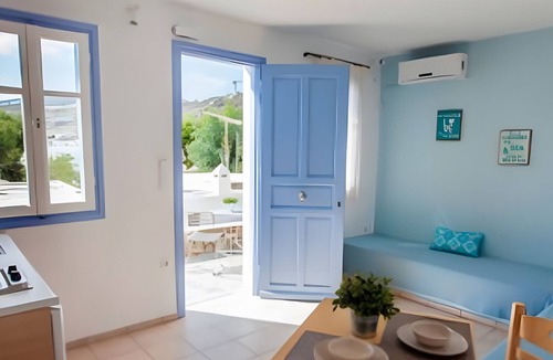 Livadi Apartment | Apartment 'Superior' with Balcony