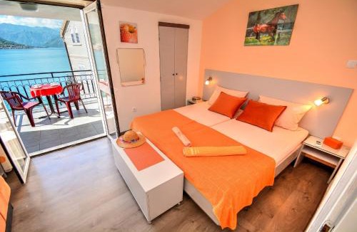 Dobrota Apartment | Apartment The Sea Coast