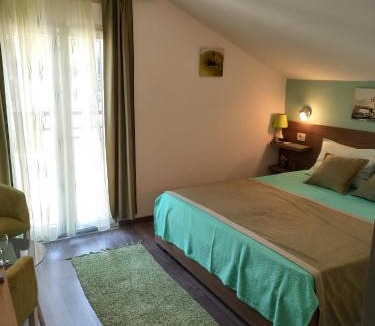 Dobrota Apartment | Apartment The Sea Coast